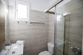 Eutuxia Rooms & Studios