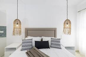 Eutuxia Rooms & Studios