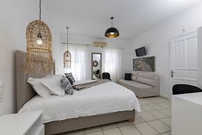 Eutuxia Rooms & Studios