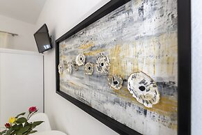 Eutuxia Rooms & Studios