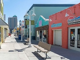 Southern Comfort - Expansive Views Of The Ocean And Beach! Newly Renov