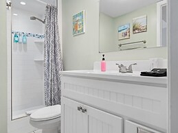 Southern Comfort - Expansive Views Of The Ocean And Beach! Newly Renov