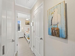 Life's A Beach - Walk To Everything In Historic Carolina Beach! 1 Bedr