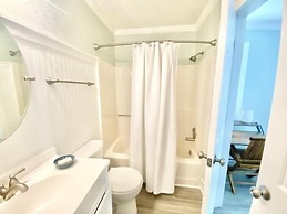 Driftwood Cottage - First Floor Oceanfront Beach Retreat! Exceptional 