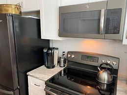 Driftwood Cottage - First Floor Oceanfront Beach Retreat! Exceptional 