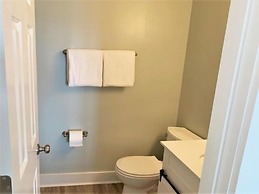 Driftwood Cottage - First Floor Oceanfront Beach Retreat! Exceptional 