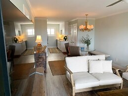 Driftwood Cottage - First Floor Oceanfront Beach Retreat! Exceptional 