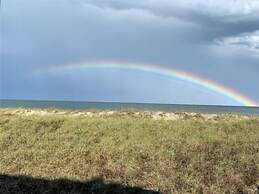 Driftwood Cottage - First Floor Oceanfront Beach Retreat! Exceptional 