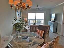 Driftwood Cottage - First Floor Oceanfront Beach Retreat! Exceptional 