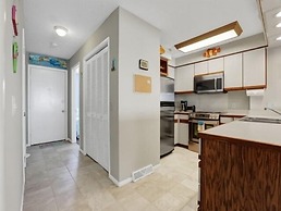 Beach Blanket - Spacious Condo With Private Beach Access And Resort Am