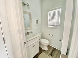 Hale Makai - Relaxing Family Vacation Just A Block From The Beach! Ama