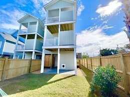 Hale Makai - Relaxing Family Vacation Just A Block From The Beach! Ama