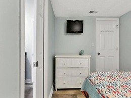 Sea Fever - Newly Renovated Oceanfront Second Floor Condo! Sunrises An