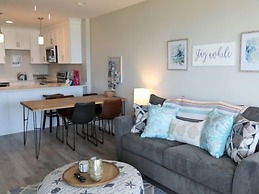 Carolina Beach Dreamin - Light Filled South Side End Unit. Ocean Views