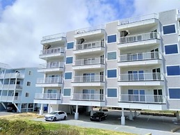 Carolina Beach Dreamin - Light Filled South Side End Unit. Ocean Views