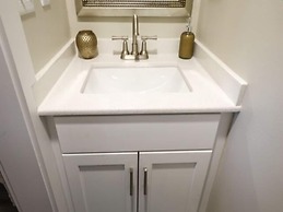 Carolina Beach Dreamin - Light Filled South Side End Unit. Ocean Views