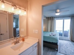Carolina Beach Dreamin - Light Filled South Side End Unit. Ocean Views