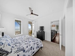 A Shore Thing 1 - Oceanfront And Dog Friendly! Private Beach Access! 3