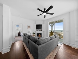 A Shore Thing 1 - Oceanfront And Dog Friendly! Private Beach Access! 3