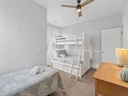 A Shore Thing 2 - Oceanfront And Pet Friendly Home - See The Sunrise,