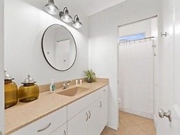 A Shore Thing 2 - Oceanfront And Pet Friendly Home - See The Sunrise,