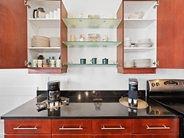 A Shore Thing 2 - Oceanfront And Pet Friendly Home - See The Sunrise,