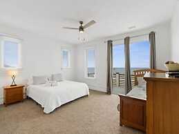 A Shore Thing 2 - Oceanfront And Pet Friendly Home - See The Sunrise,