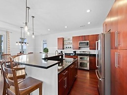 A Shore Thing 2 - Oceanfront And Pet Friendly Home - See The Sunrise,