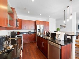 A Shore Thing 2 - Oceanfront And Pet Friendly Home - See The Sunrise,