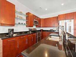 A Shore Thing 2 - Oceanfront And Pet Friendly Home - See The Sunrise,