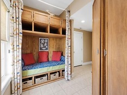 Kure Beach Villa - Enjoy Three Levels Of Luxury! Outdoor Pool And Gara