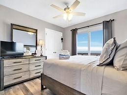 Sea Haven - Oceanfront! Amazing Master Suite With A Private Oceanfront