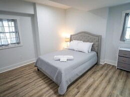 Out of the Blue - Short Walk to Kure Beach Pier, Restaurants, and Shop