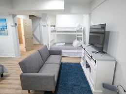 Out of the Blue - Short Walk to Kure Beach Pier, Restaurants, and Shop