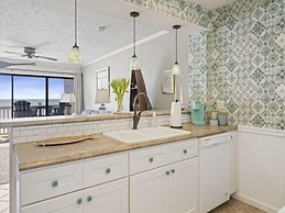 Conched Out - Feel The Ocean Breezes As You Relax On The Deck Overlook