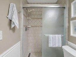 Conched Out - Feel The Ocean Breezes As You Relax On The Deck Overlook