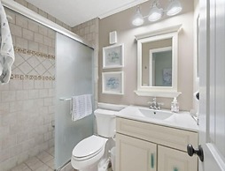 Conched Out - Feel The Ocean Breezes As You Relax On The Deck Overlook