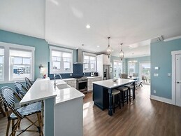 Sunnyside - Ocean And Inlet Views, Steps To Beach Access, Plus Parking