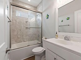 Pelican Watch - Steps Away From A Beautiful Beach In A Prime Location 