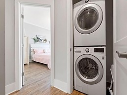 Pelican Watch - Steps Away From A Beautiful Beach In A Prime Location 