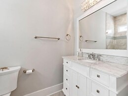 Pelican Watch - Steps Away From A Beautiful Beach In A Prime Location 