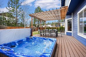 Professionally Decorated Shevlin Home Features Private Hot Tub by Reda