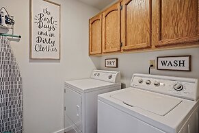 Newly Renovated 12 Sequoia Home, Spacious and Kids Friendly by Redawni