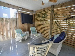 Sandy Bottoms - Relax, Unwind, And Enjoy All The Beach Has To Offer 3 