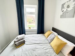 Worksop Newly Refurbished 3-bedroom House
