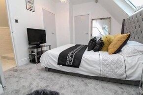 Luxury 3-bed Penthouse Apartment in Bournemouth