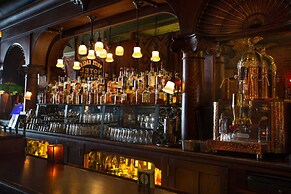 McMenamins White Eagle