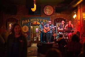 McMenamins White Eagle