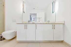 Modern 2-BD Condo in the Heart of Miami