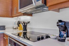 Modern 2-BD Condo in the Heart of Miami